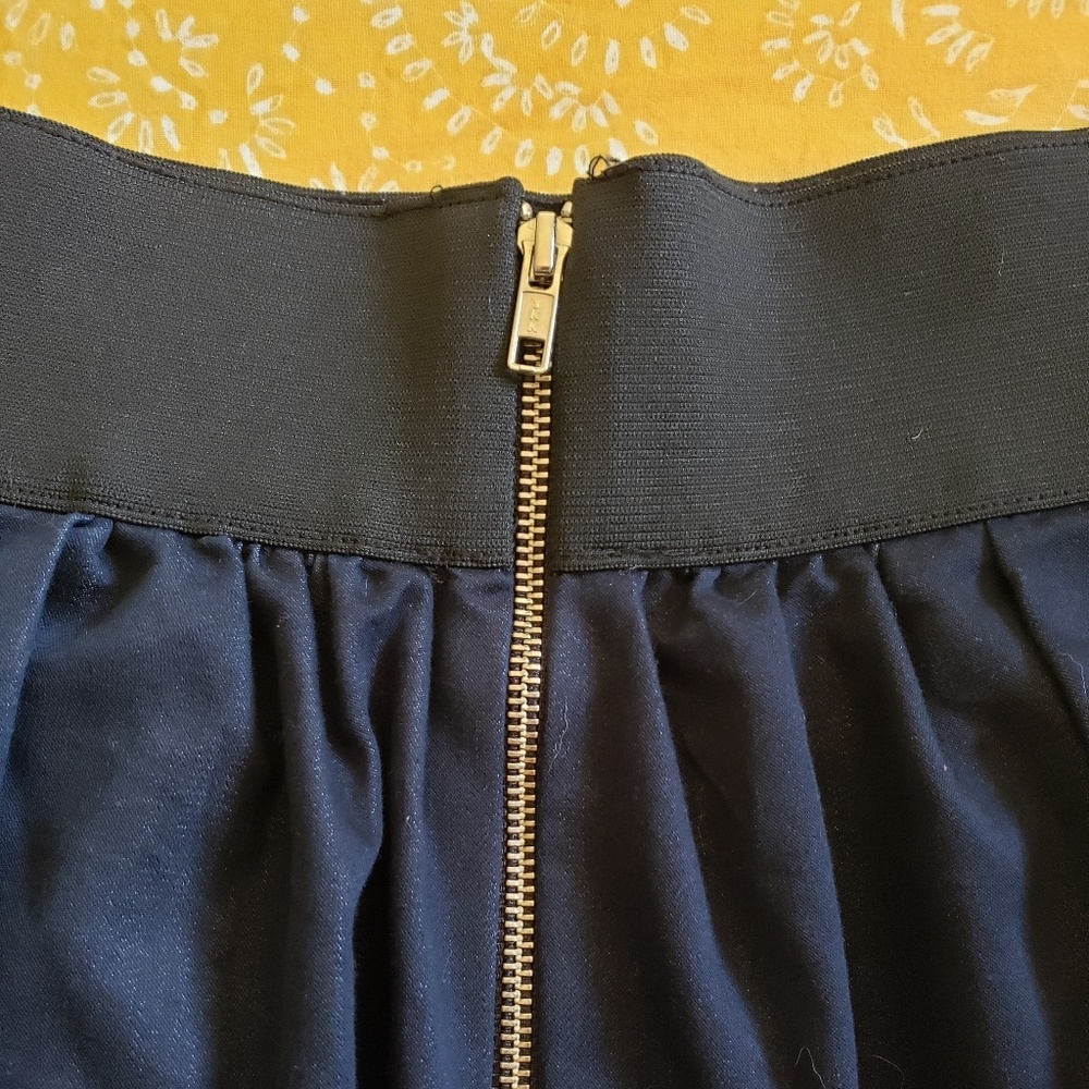 Denim semi-pleat skirt